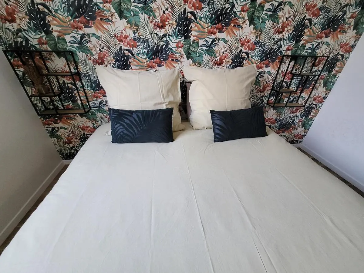 Appart Hotel Panambi Larue 0*,
